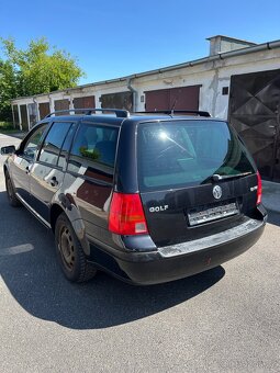 VW Golf 4 1.6 FSI - 2