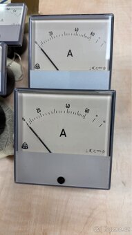 Analogové panelové měřáky ampérmetr voltmetr - 2