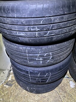 Prodám pneumatiky Continental 215/60 R16 95 H - 2