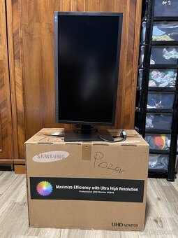 Monitor Samsung 24” UE850 – výborný stav, Praha 10 - 2