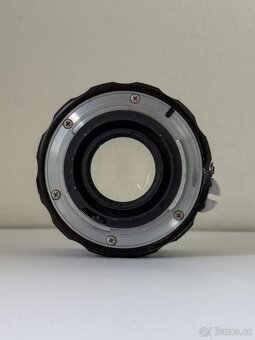 Nikon 50mm f/2 Nikkor HC - 2