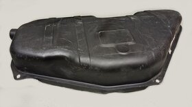 Nádrž benzínu Fiat 128 - 2