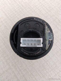 LPG přepínač BRC kulatý, 5pinový konektor, sekvenční vstřik - 2