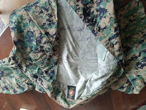 army bunda a svetr - 2