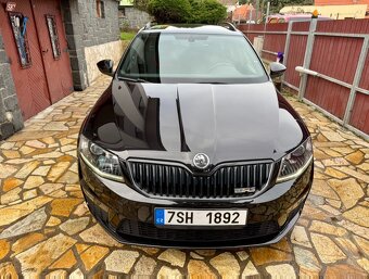 Škoda Octavia,  2.0 TSI 162 KW RS KEY-LESS - 2