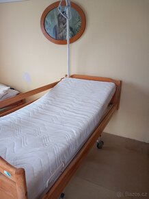 Elektrická polohovatelná postel - 2