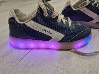 Geox, vel.31 blikající - 2