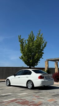 BMW 320I E90 - 2