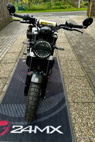 Husqvarna Svartpilen 401 - 2