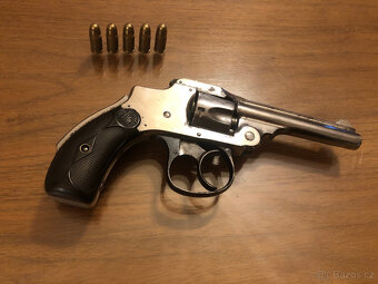 Historický Revolver Smith & Wesson Cal 32 S&W Hammerless DA - 2