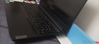 Herní notebook Lenovo IdeaPad Gaming 3-15IHU6 - Type 82K1 - 2