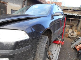 nd z škoda octavia 2 2.0fsi černá zelená 9598 9572 červená - 2