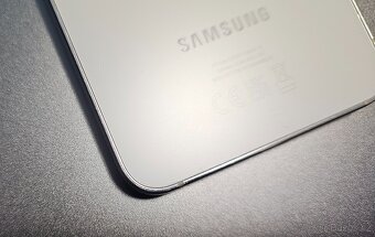 Samsung S23 256GB - 2