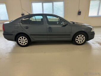Škoda Octavia II 1.6 fsi 85 kw - 2