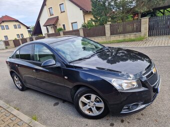 Chevrolet Cruze 1.6 benzin - původ ČR - 2