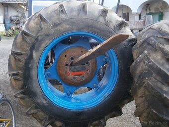 Zeter 4011 zadní kola - 2