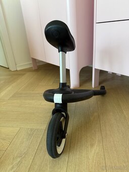 Bugaboo stupátko/sedátko ke kočárku - 2