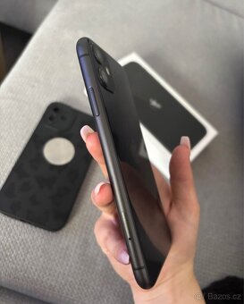 iPhone 11 64GB - 2