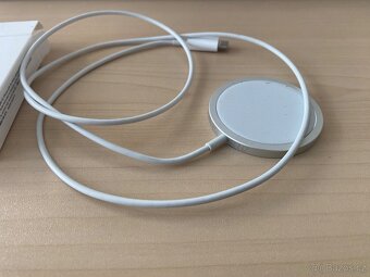 Apple Nabíječka MagSafe 20W - 2