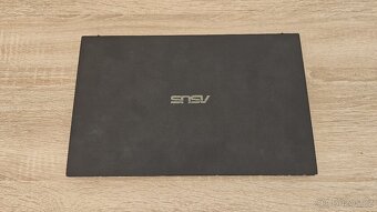 ASUS ExpertBook B9 (i5-10210U, 16/512 GB, pod 1 kg) - 2