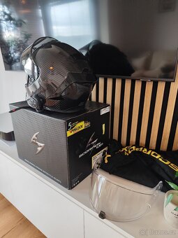 Helma Scorpion EXO-R1 Carbon air solid M + Interphone - 2