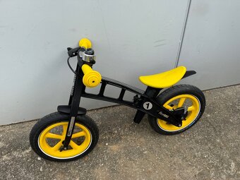 Odrážedlo FirstBIKE s doplňky - 2