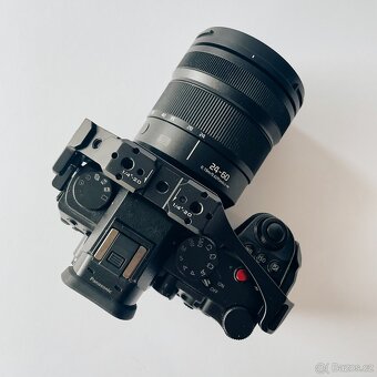 Panasonic Lumix s5iix + 24-60mm 2.8 - 2