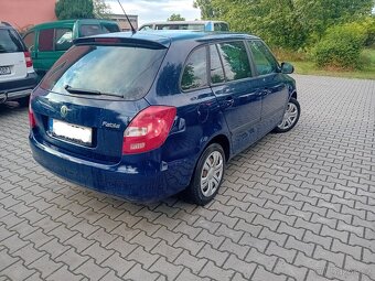 Škoda Fabia Combi 1.2 HTP, r. 11/2011, 1. Majitel - 2