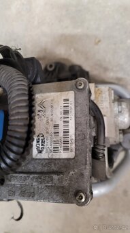 Akční člen řazení poloautomat, robot 9674693580 - 2