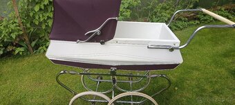 Retro kočárek 1975 - 2