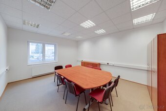 Zrekonstruovaná budova 350 m², výtah, parkoviště, Ostrava - 2
