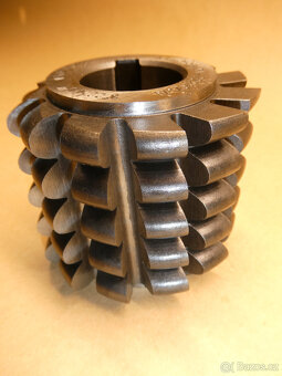 Fréza na řetězová kola - 2