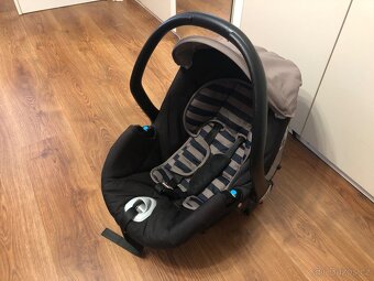 Autosedačka- vajíčko pro miminko 0-13 kg - 2