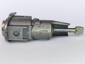 Zámek Škoda Octavia 2 + postavení na váš klíč. Škoda Octavi - 2