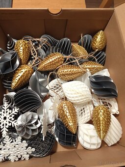 Vánoční dekorace - šišky - 2