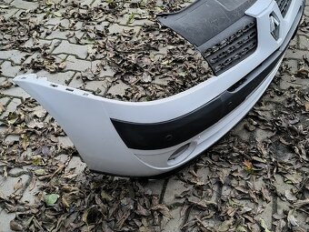 Renault thalia přední nárazník - 2