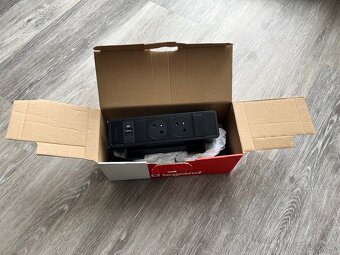 LEGRAND INCARA On Desk stolní zásuvkový modul s nabíječkou - 2