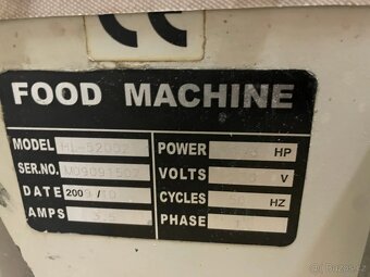 Kráječ pečiva (lot: 25) - 2