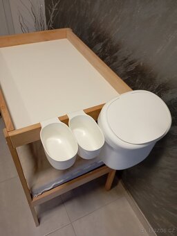 Přebalovací pult - 2