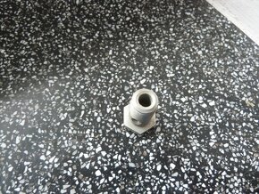 Trabant průtokový šroub na karburátor - 2