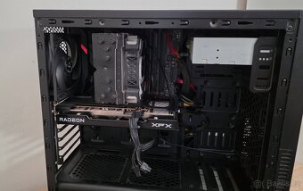 Herní PC (i5-8600K, RX 6600, 256 GB SSD + 2 TB HDD) - 2