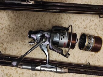 Prodám 2x rybářský prut Mivardi - 2