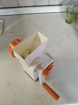 Bytelny kuchynsky valecek - 2