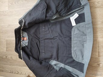 Pracovní oděv značková. - 2