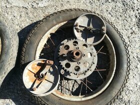 Manet - Tatran kola rozeta a štíty kol. - 2