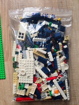 Lego Creator 5891 Apple Tree House - 2