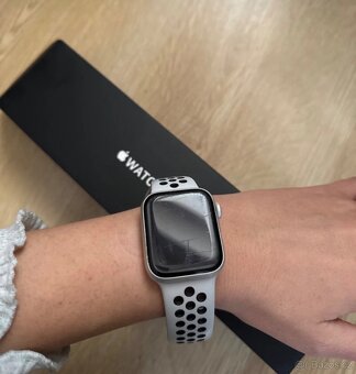 Apple Watch Series 4 40 mm - 2