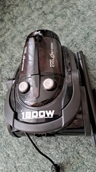 ELEKTRICKÝ VYSAVAČ DAEWOO RCC-250B BEZSÁČKOVÝ PRODÁM - 2