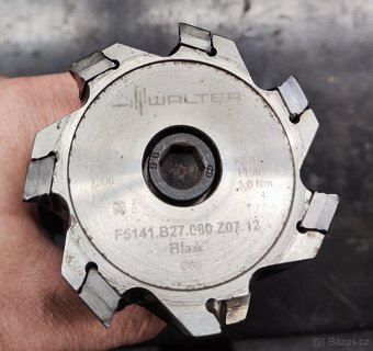 Fréza rohová Walter s VBD - 2