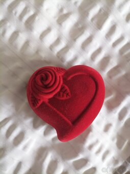 Zásnubní prstýnek - 2